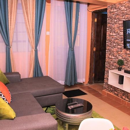Cozy Homes 1 Bedroom House With Wi-Fi King Size Bed. Free Parking Naivasha Bagian luar foto